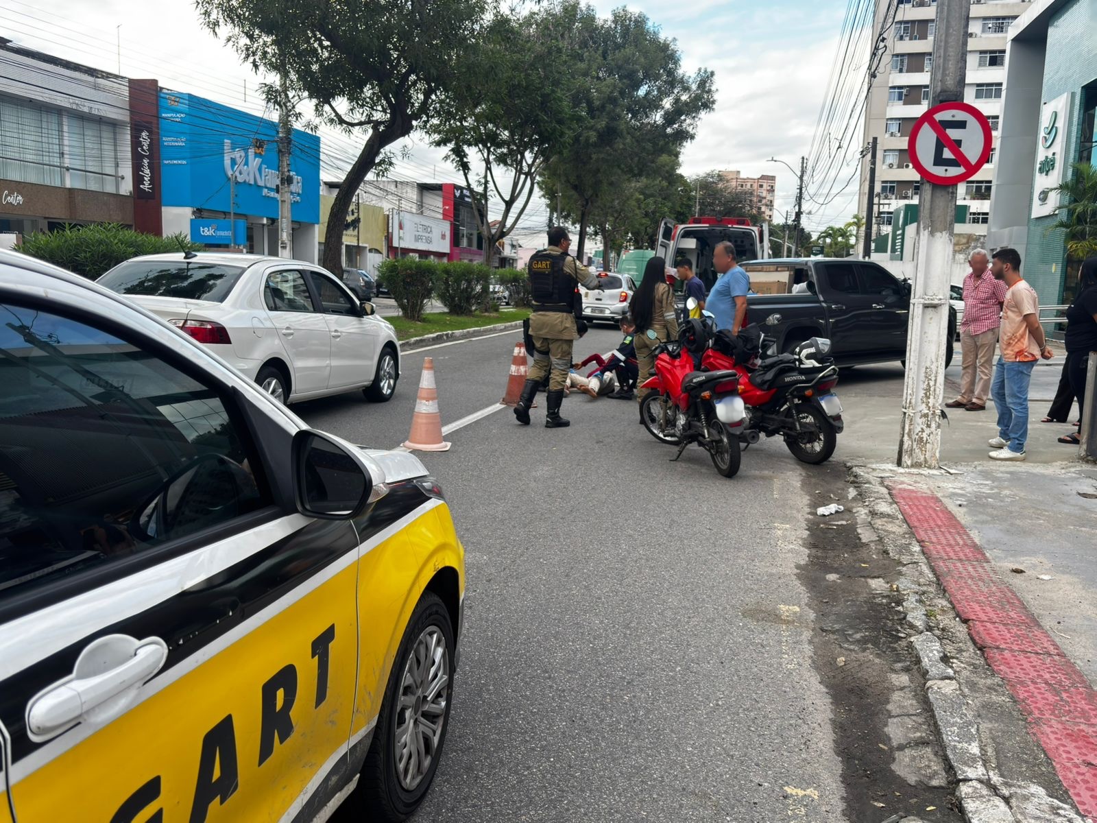 SMTT de Aracaju promove orientações a condutores sobre procedimentos em casos de sinistro de trânsito - SMTT Aracaju